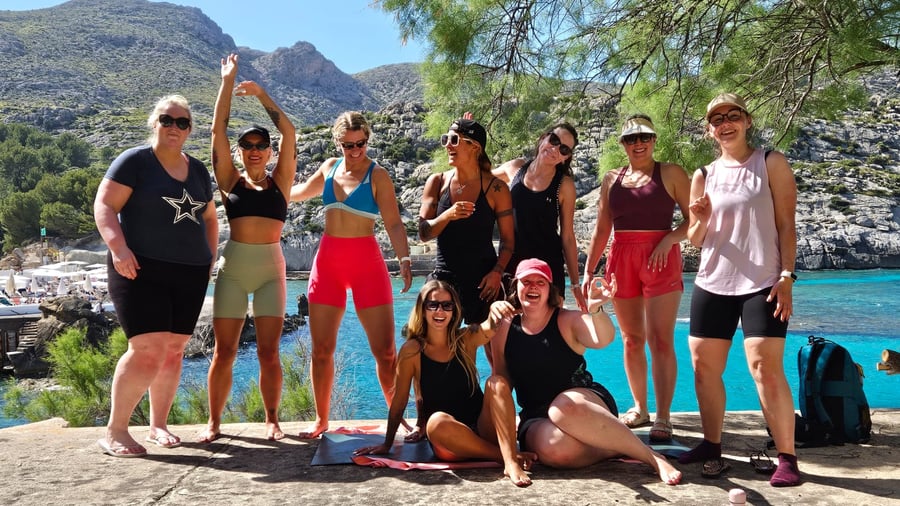 Make new friends on your gap year