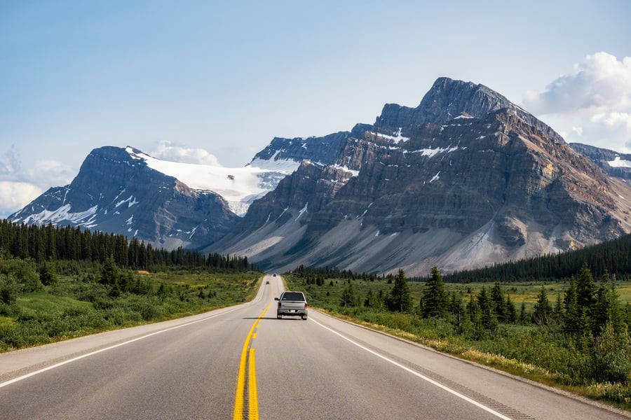 Kør langs Icefields Parkway i Canada