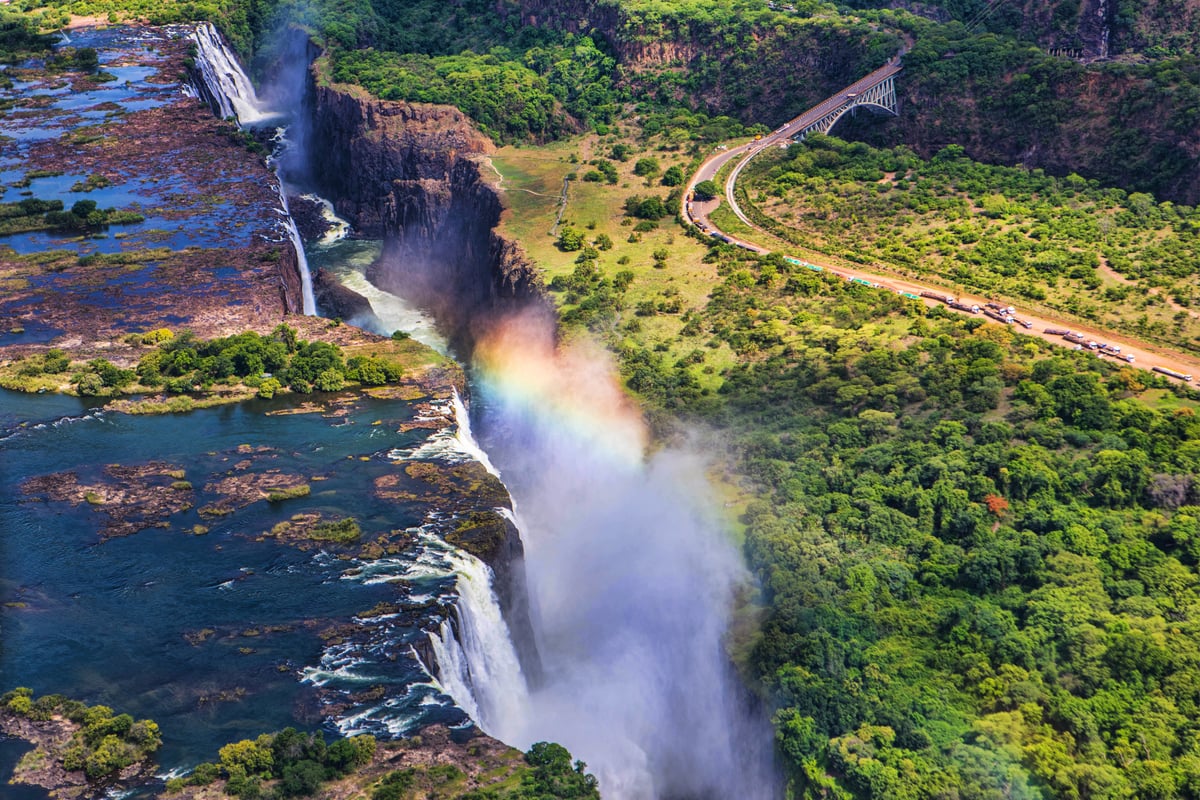 Tag på helikoptertur og se Victoria Falls oppefra