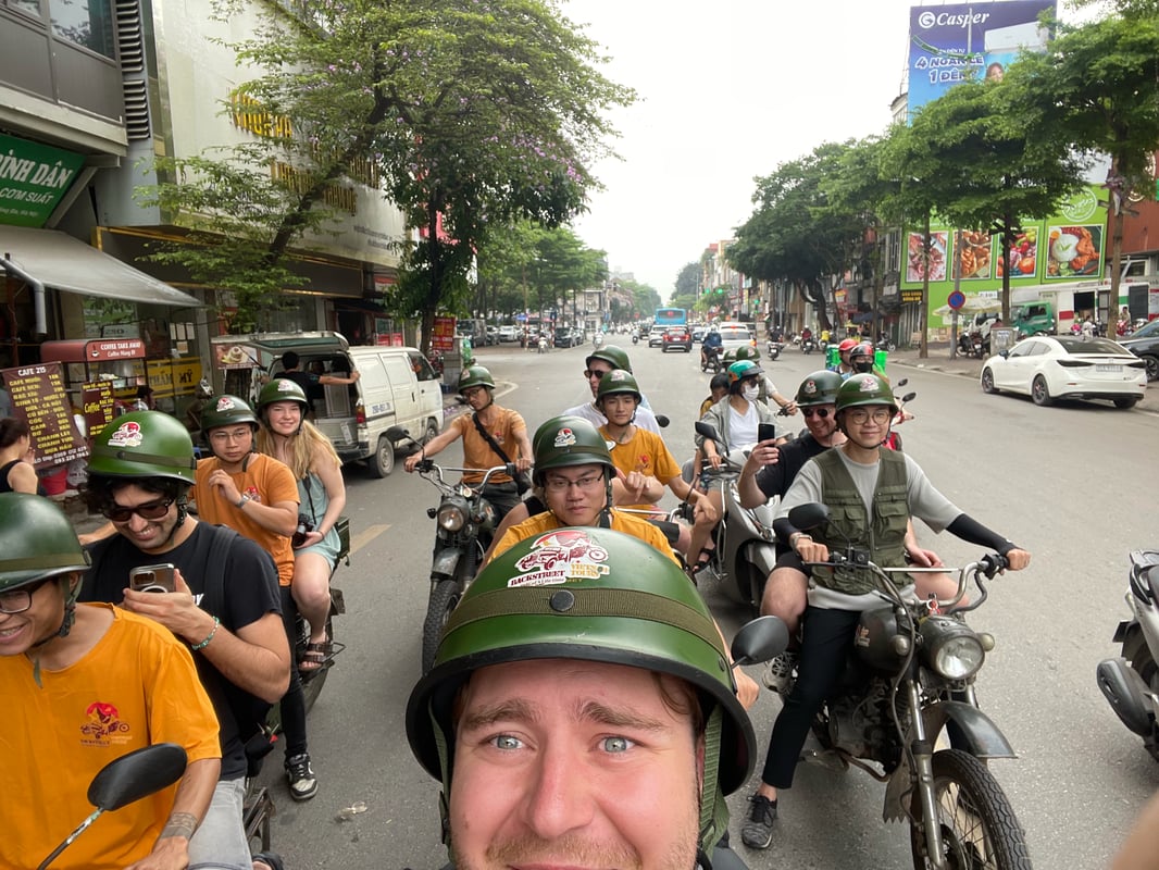 Motorcykeltur rundt i Hanois gader