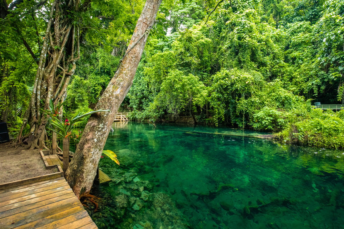 Rarru Rentapao-fallen nära Port Vila på Vanuatu