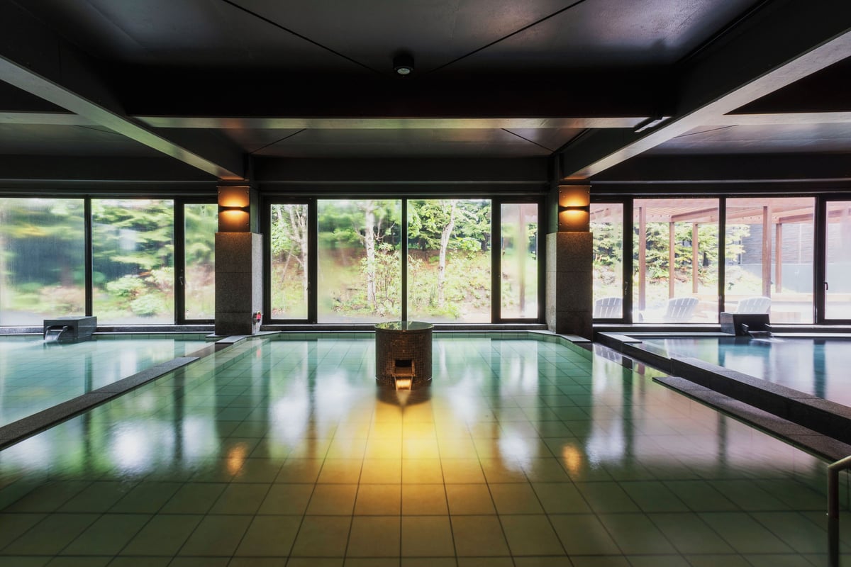 Indendørs onsen