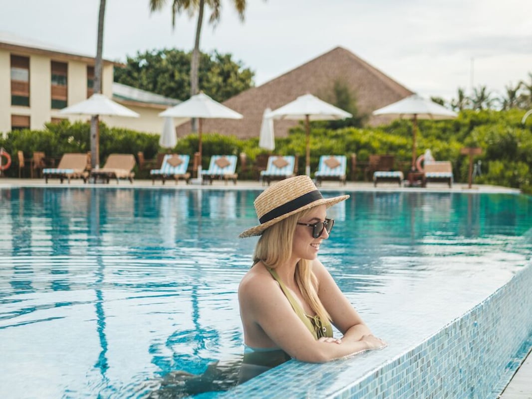 Nyd stemningen på Reethi Faru Resort