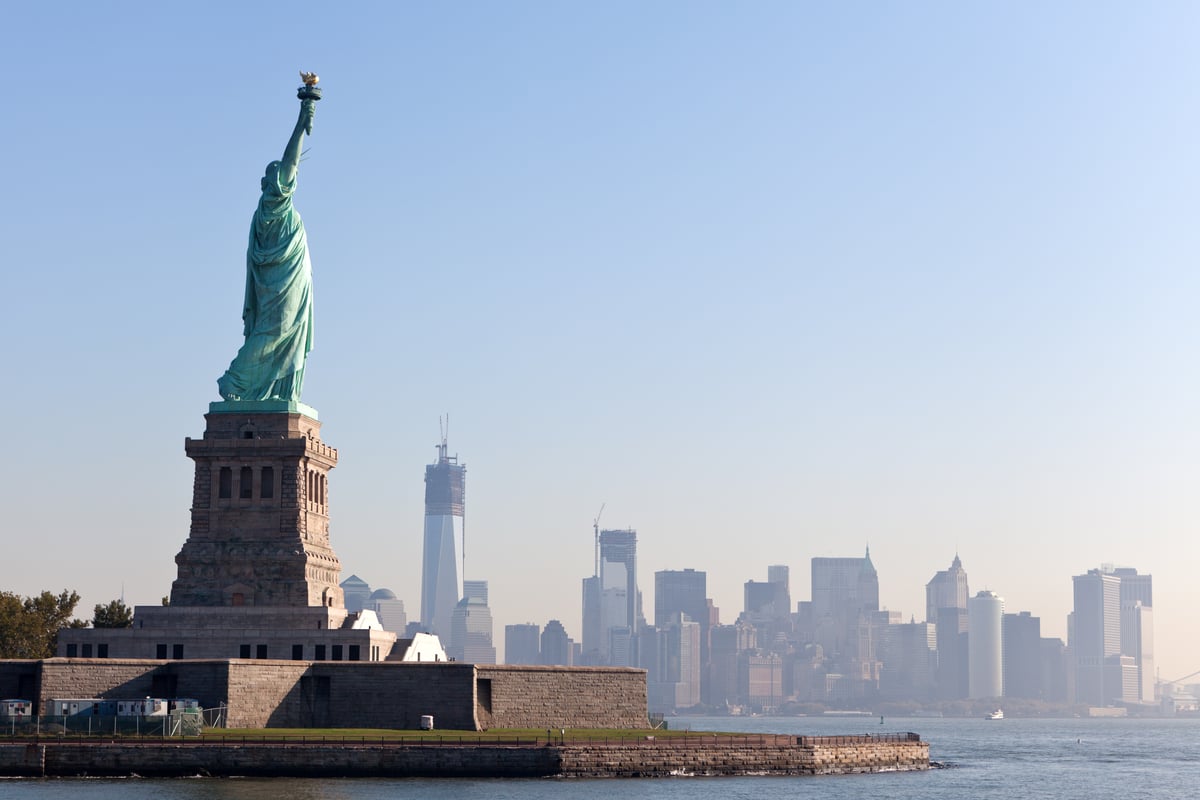 Frihedsgudinden ved porten til New York City