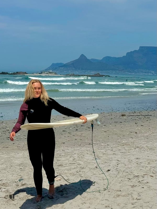 Surfing 
