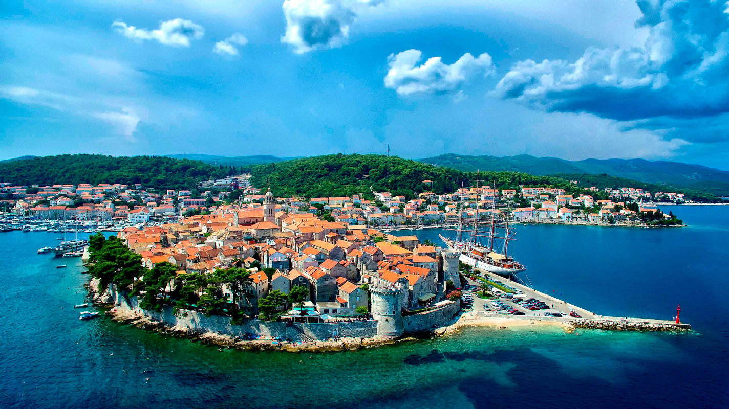 Korčula er kendt for sin smukke natur