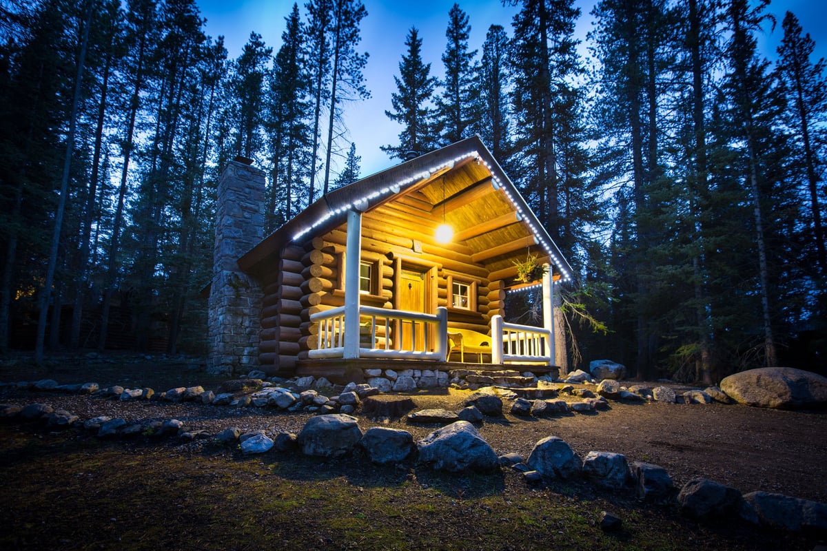 Storm Mountain Lodge Cabins