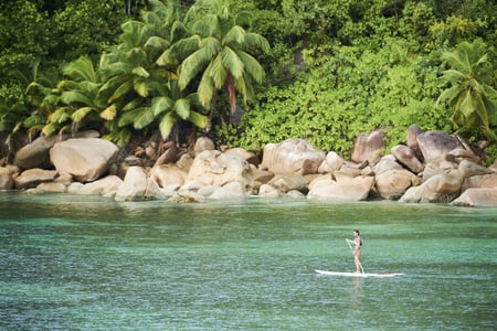 Stand up paddle ved Constance Lémuria