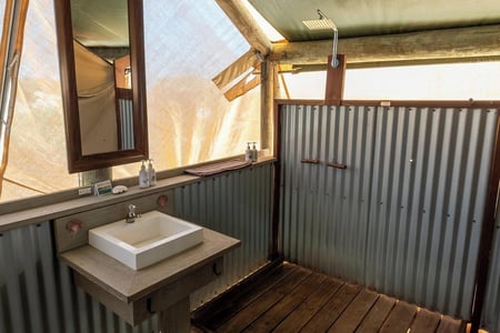 Badeværelse i teltet