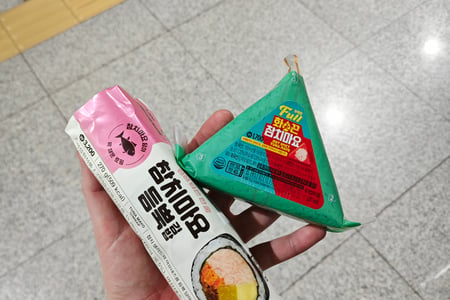 Try Korean snacks in Seoul