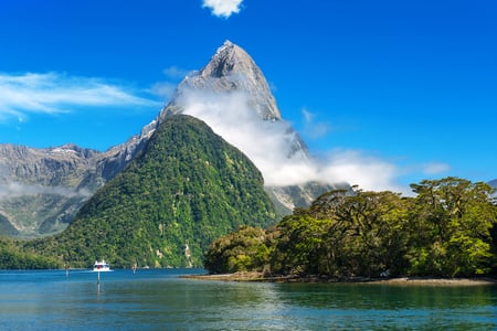 Magiska Milford Sound i Fiordlands National Park