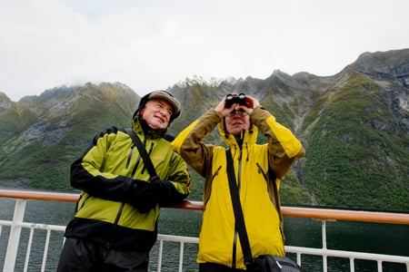 Se spændende fugle i Hjorundfjord