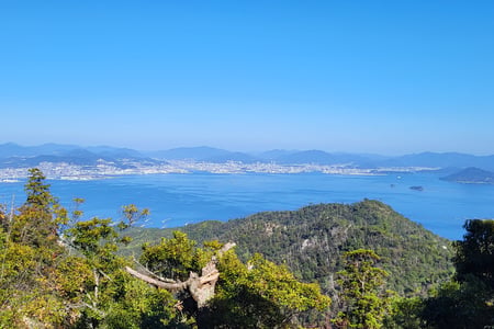Utsikt till Hiroshima från Mount Misen på Miyajima