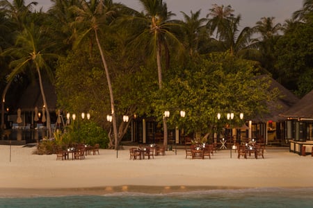 Nyd en romantisk middag på stranden