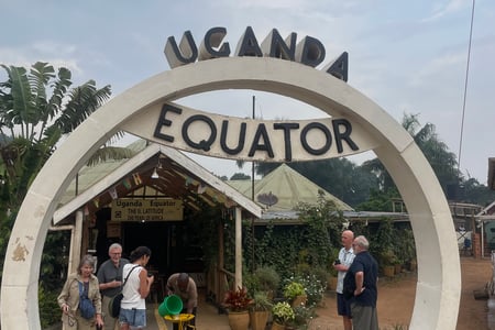 Korsa ekvatorn i Uganda