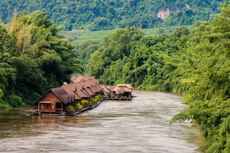 Huse på River Kwai