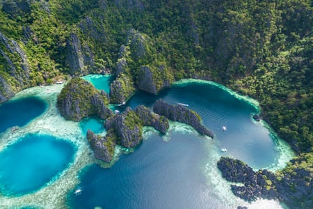 Twin Lagoon ved Coron