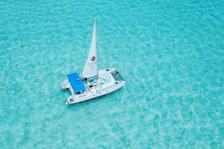 Med sejlbåd fra Miyakojima Tokyu Hotel & Resorts
