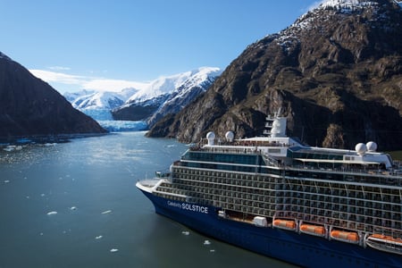 Kryssning i Alaska (annat fartyg visas på bilden)