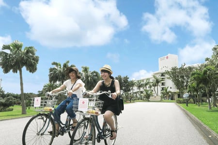 På cykel ved Miyakojima Tokyu Hotel & Resorts