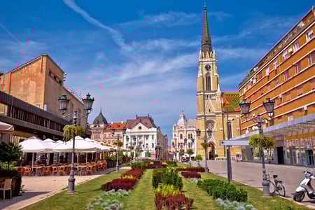 Torv i Novi Sad, Serbien