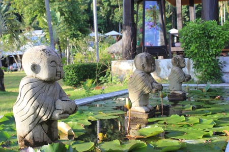 Thanya Beach Resort
