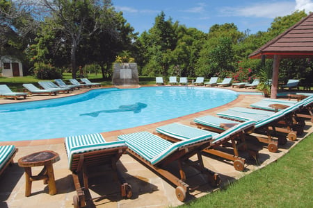 Uzuri Spa Pool