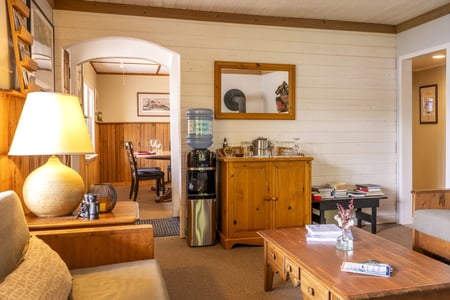 Sailcone's Grizzly Bear Lodge