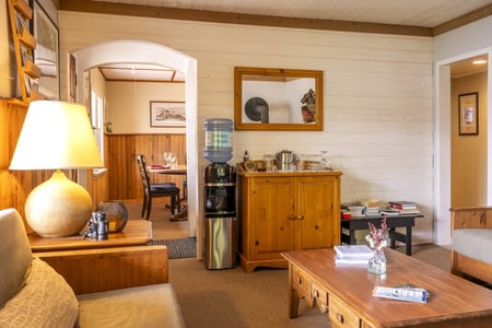 Sailcone's Grizzly Bear Lodge