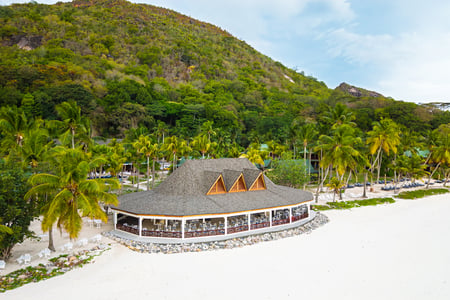 Direkte ved Cote d'Or Beach