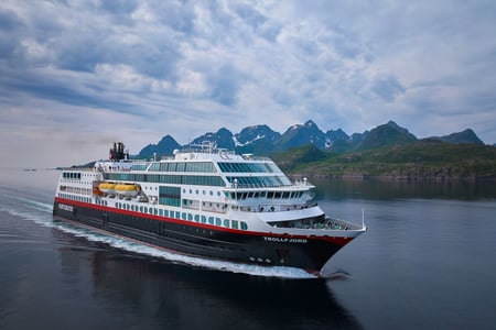 Nyd komforten på M/S Trollfjord