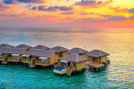 Bo på vandet i overwater bungalows