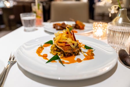 Nyd gastronomi inspireret af hele verdens køkkener