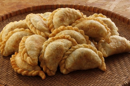 Smag empanadas med forskellig fyld