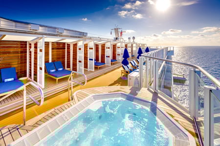 Vibe Beach Club ombord Norwegian Bliss