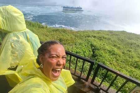 Experience the Niagra Falls 