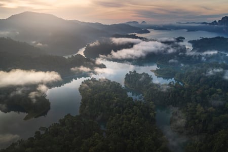 Chewn Lan Lake i Khao Sok National Park
