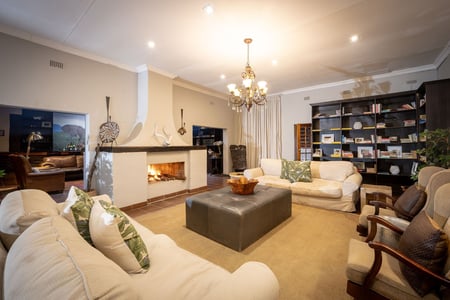 Shiduli Safari Lodge i Karongwe Game Reserve