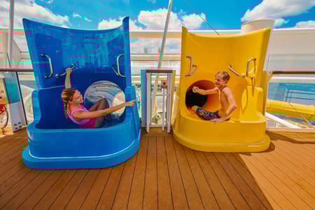 Sjov for alle aldre i vandrutsjebaner