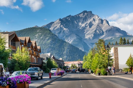 Banff by i Banff National Park