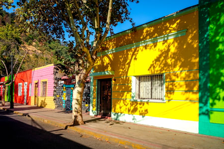 Farverige huse i Santiago