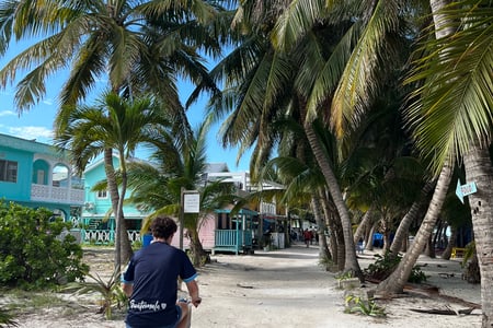 Fiets rond op het relaxte eiland Caye Caulker