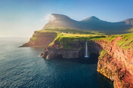 Mulafossur-vandfaldet på Vagar