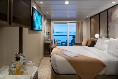 Exempel på balkonghytt ombord på Celebrity Summit