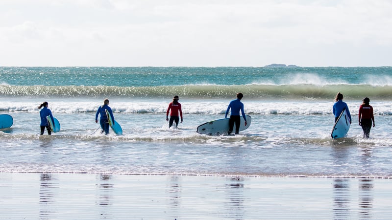 Surfers in Australië