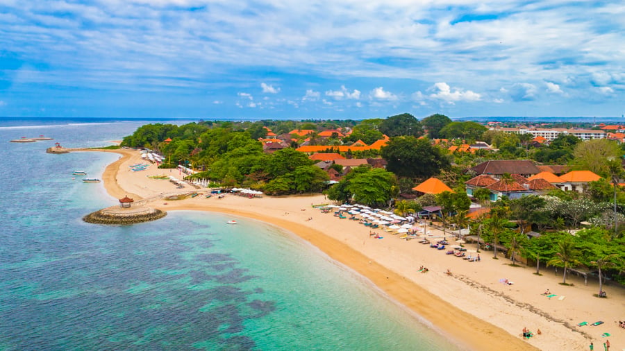 Stranden vid Sanur