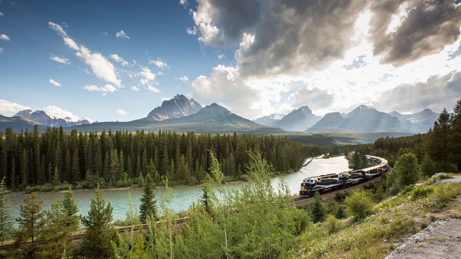 Kør med tog i Canada med Rocky Mountaineer