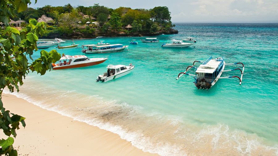 Hop on the boat from Gili to Nusa