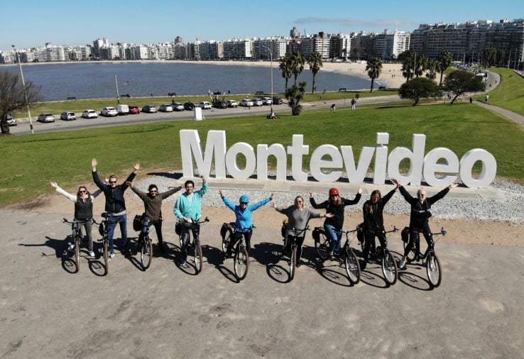 Bike tour around Montevideo