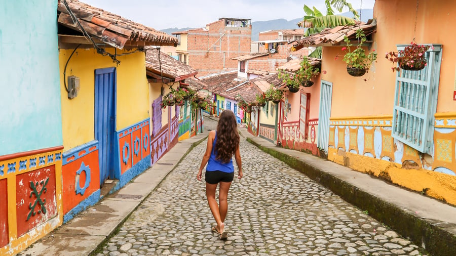 Fargerike gater i Colombia